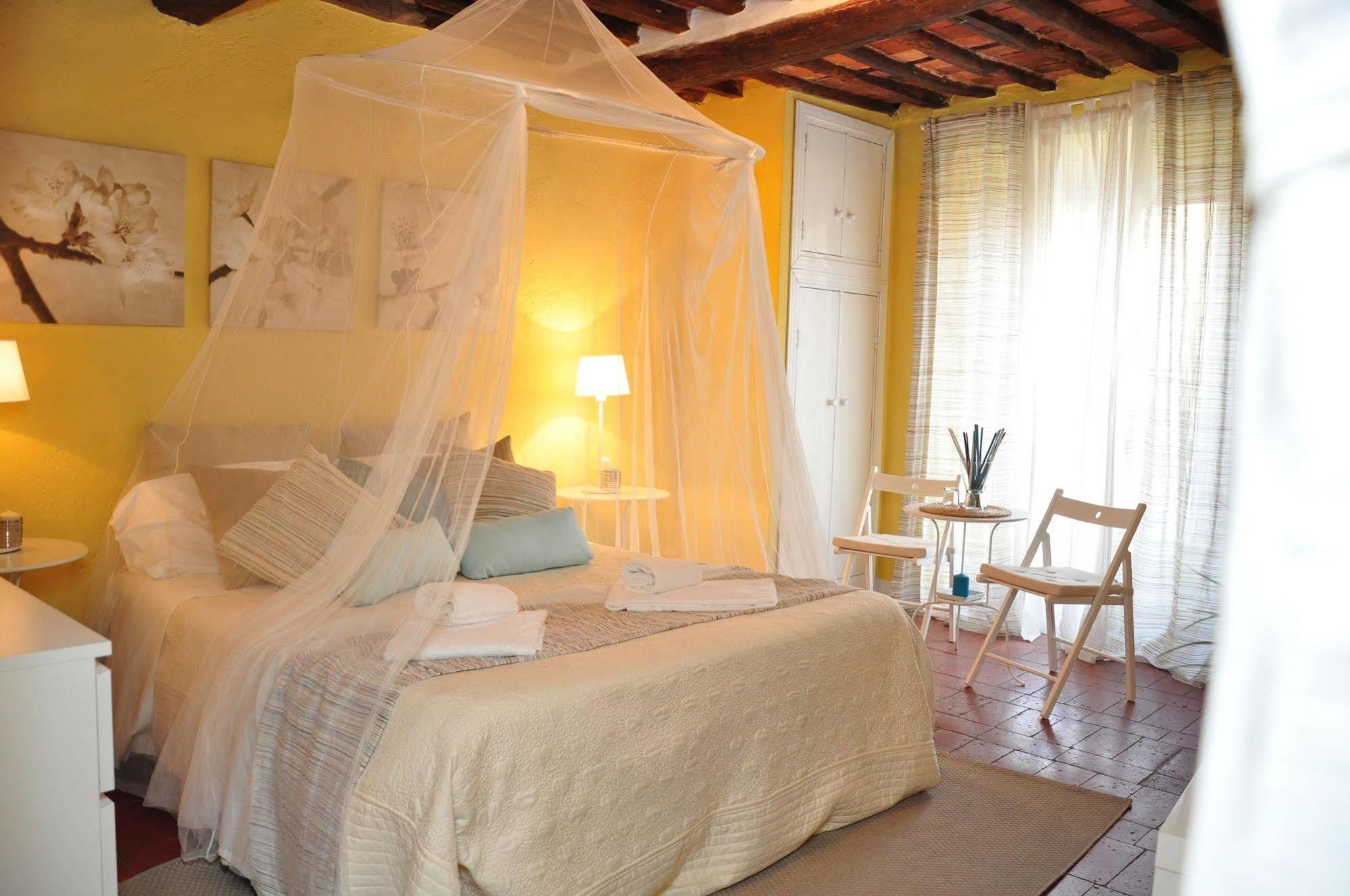 At Home Bed And Breakfast Lucca Kültér fotó